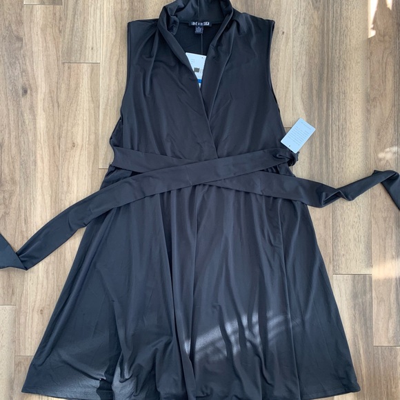 Love by Design Prescott dress in black - Picture 2 of 3